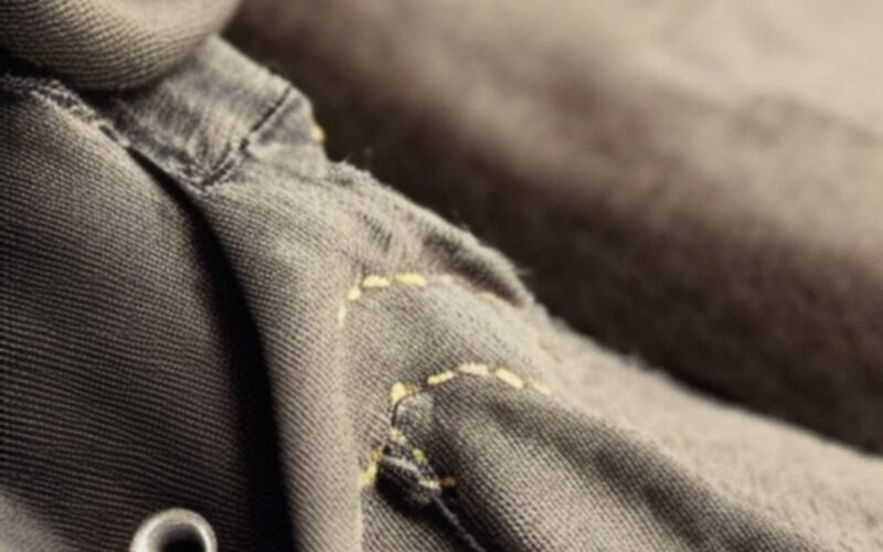 Jak naprawić spodnie z dziurami?